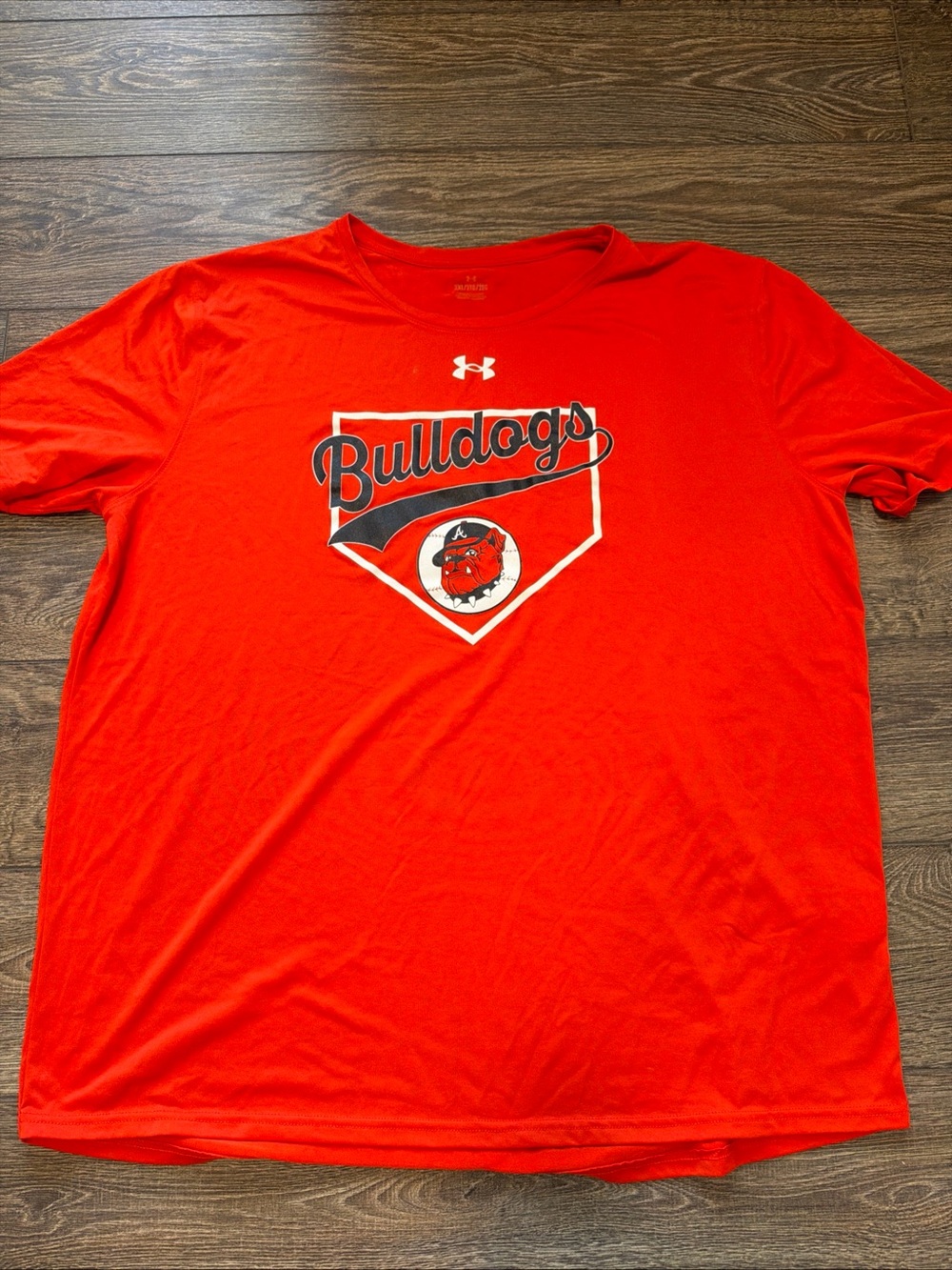 Under Armour Red Bulldogs Short Sleeve Performance Tee